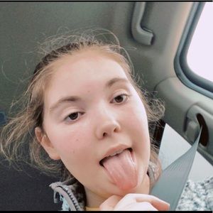 Meet your Posher, Mallory